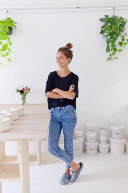 Porträt von Keramikerin Laura Schmell